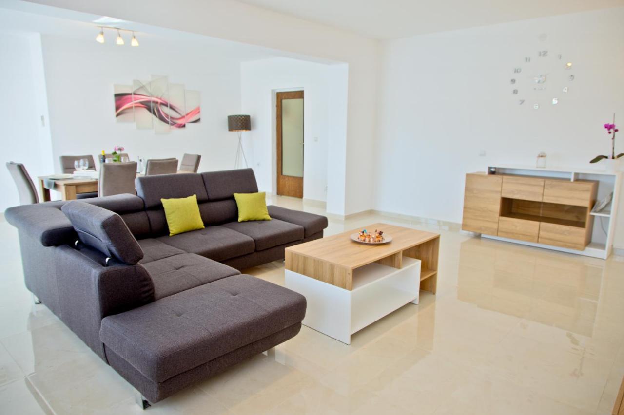 Apartment Karolina - Green Oasis Pula Eksteriør billede