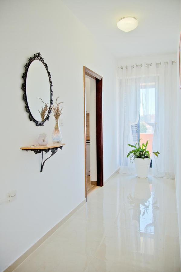 Apartment Karolina - Green Oasis Pula Eksteriør billede
